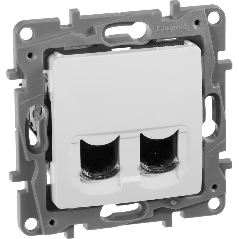 Розетка Legrand ETIKA 672254
